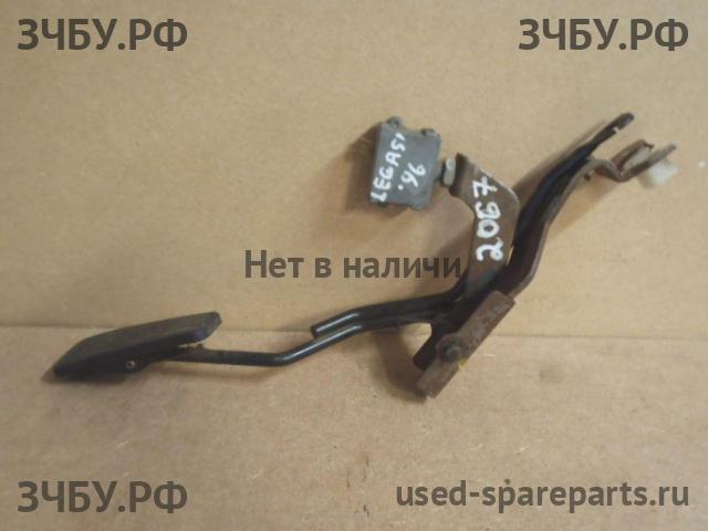 Subaru Legacy 2 (B11) Педаль газа