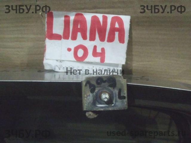 Suzuki Liana Петля двери багажника