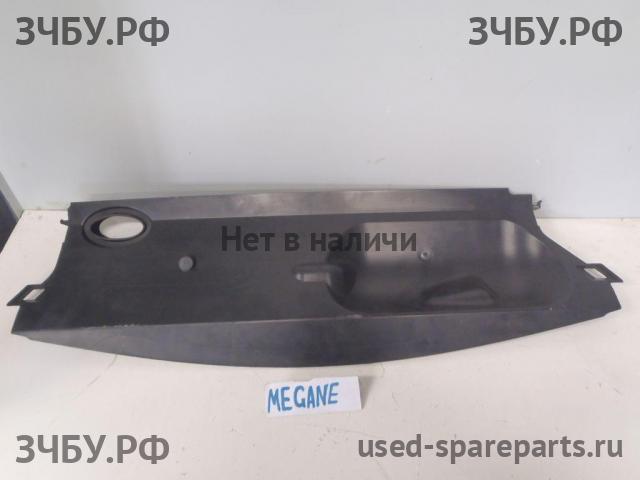 Renault Megane 3 Заглушка