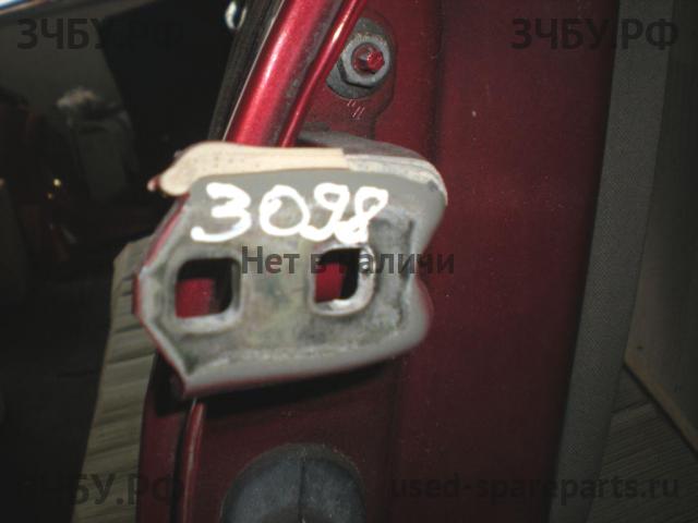 Renault Scenic 2 Петля двери задней правой