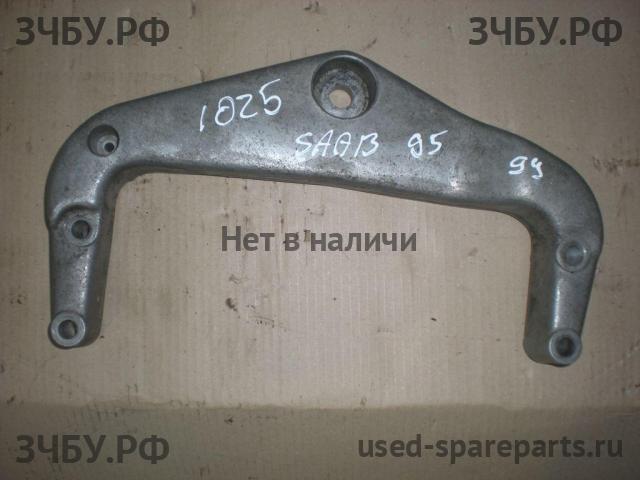 Saab 9-5 Кронштейн крепления ДВС
