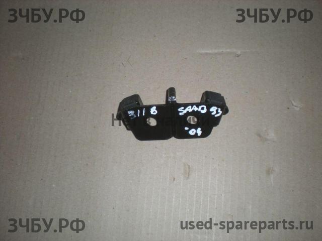 Saab 9-3 (2) Ответная часть замка багажника