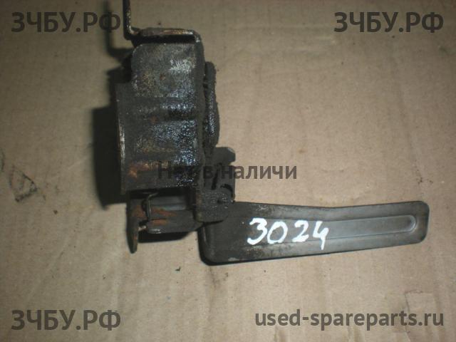 Suzuki Swift 2 Замок капота