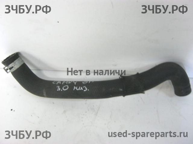 Toyota Camry 5 (V30) Патрубок радиатора