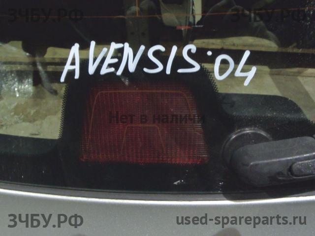 Toyota Avensis 2 Фонарь задний в бампер левый