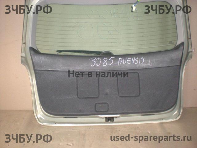 Toyota Avensis 2 Обшивка двери багажника