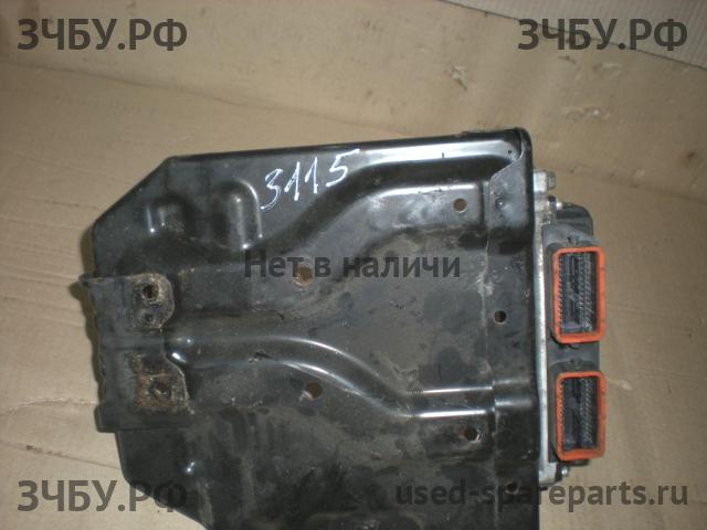 Suzuki Swift 2 Корпус аккумулятора