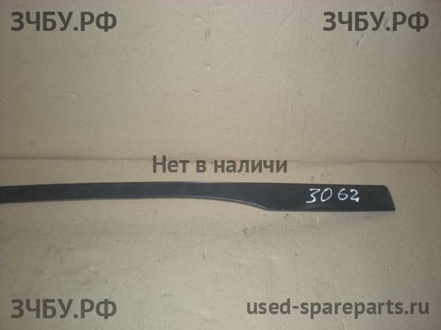 Opel Zafira A Молдинг лобового стекла
