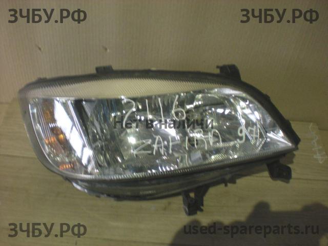 Opel Zafira A Фара правая