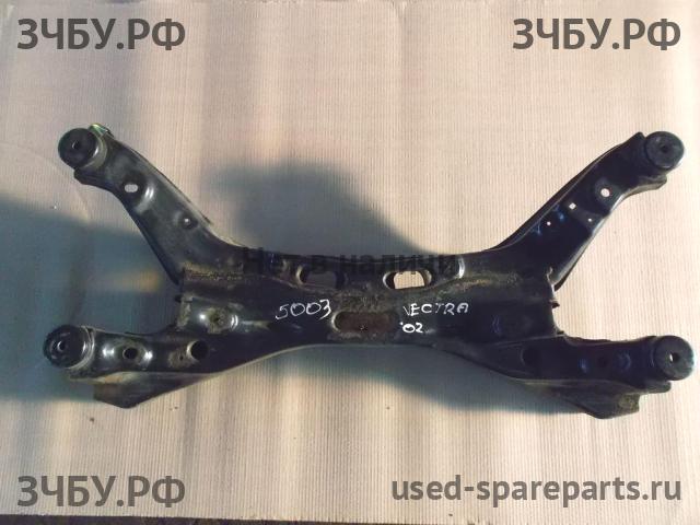 Opel Vectra C Балка задняя поперечная