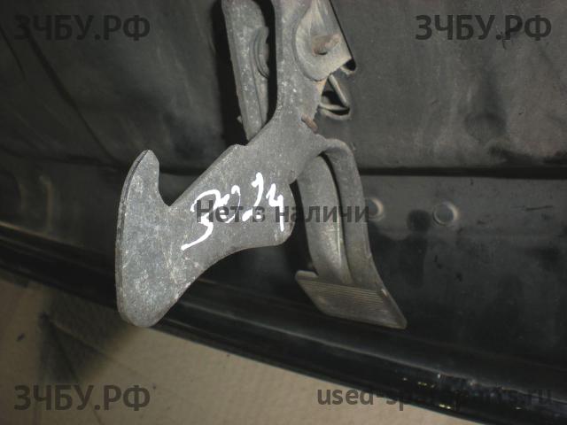 Opel Vectra C Замок капота