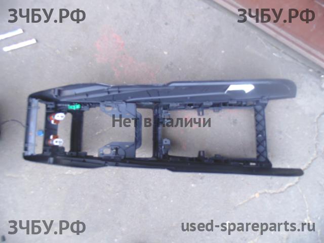 Audi Q7 [4L] Консоль между сиденьями (Подлокотник)