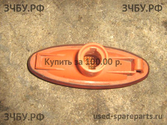 Ford Mondeo 2 Указатель поворота в крыло (повторитель)