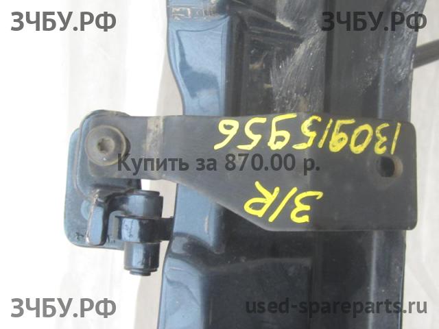 Land Rover Range Rover Sport 1 Петля двери багажника