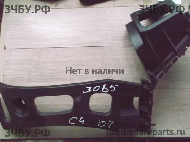 Citroen C4 Picasso (1) Направляющая заднего бампера
