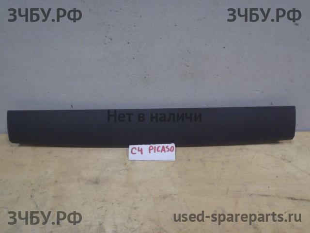 Citroen C4 Picasso (1) Обшивка двери багажника