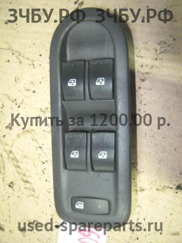 Renault Megane 2 Кнопка стеклоподъемника передняя левая (блок)