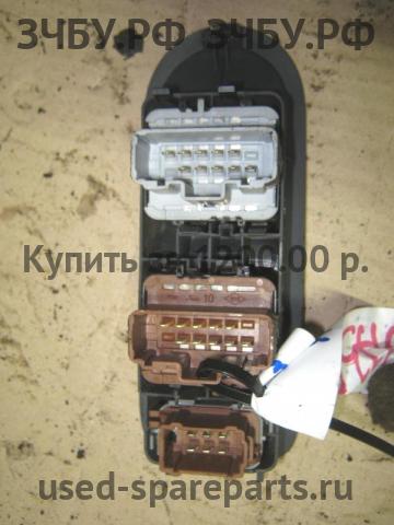 Renault Megane 2 Кнопка стеклоподъемника передняя левая (блок)