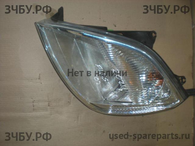 Ford Fiesta 5 Фара левая