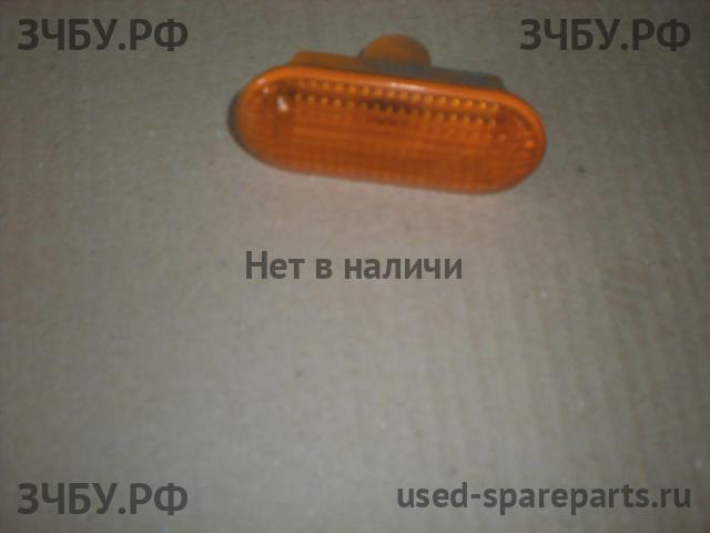 Ford Fiesta 5 Указатель поворота в крыло (повторитель)