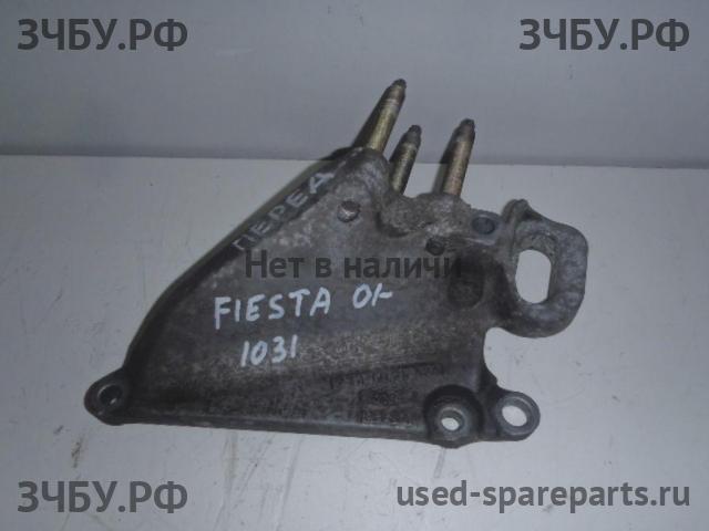 Ford Fiesta 5 Кронштейн крепления ДВС