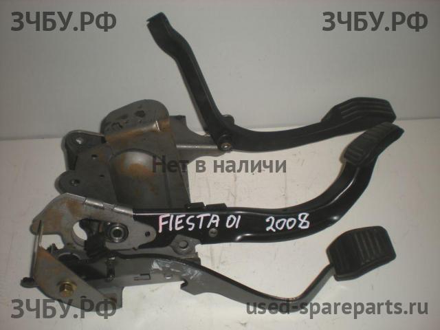 Ford Fiesta 5 Блок педалей