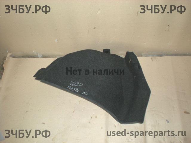 Ford Fiesta 5 Обшивка багажника боковая правая