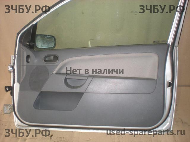 Ford Fiesta 5 Обшивка двери передней правой