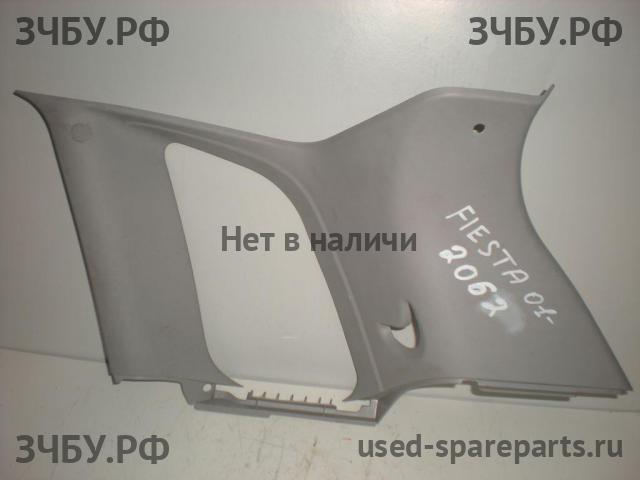 Ford Fiesta 5 Накладка стойки задней правой