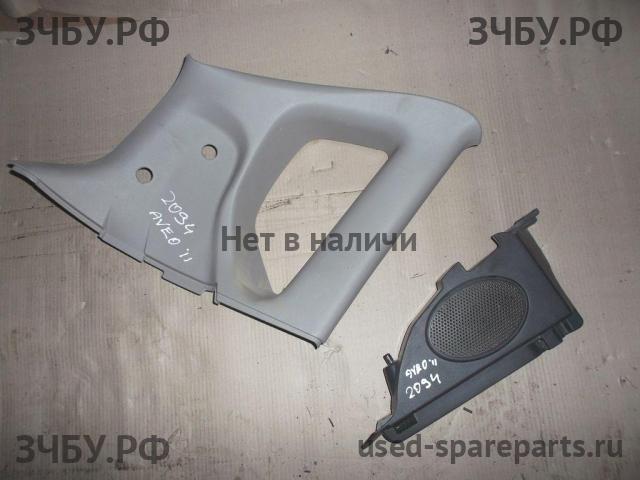 Chevrolet Aveo 2 (T250) Обшивка багажника боковая левая