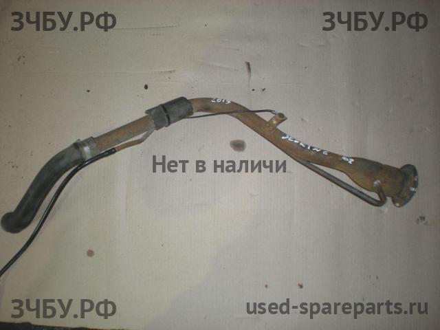 Chrysler Sebring 1 Горловина топливного бака