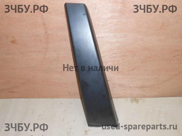 Citroen C4 (1) Накладка стекла