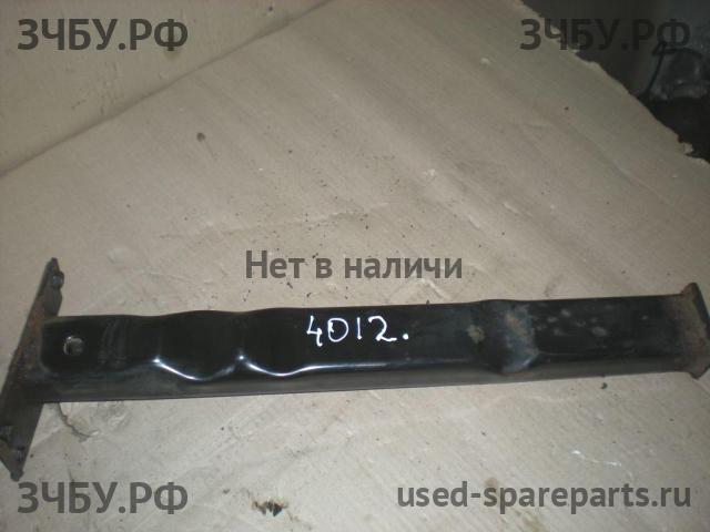 Citroen C4 (1) Кронштейн передней балки