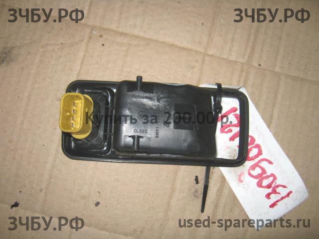 Ford Focus 2 Кнопка стеклоподъемника