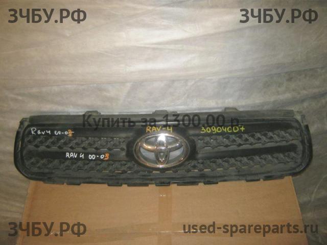Toyota RAV 4 (2) Решетка радиатора