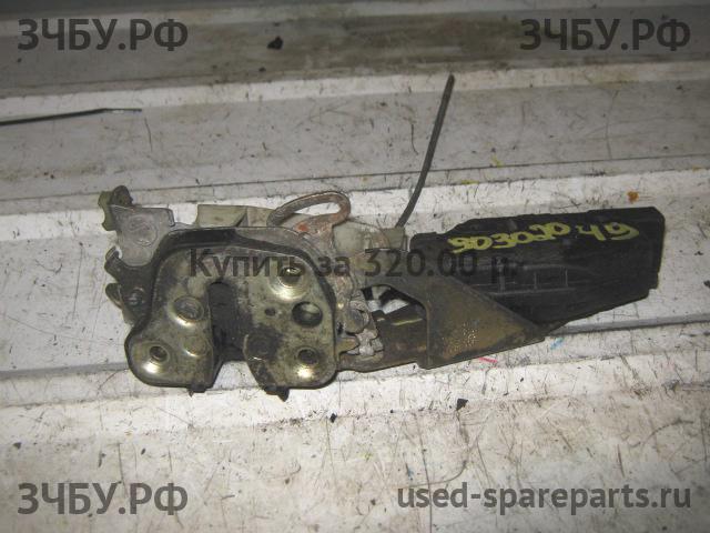 Opel Omega A Замок двери задней правой
