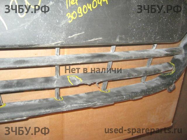 Hyundai i20 (1) Решетка в бампер