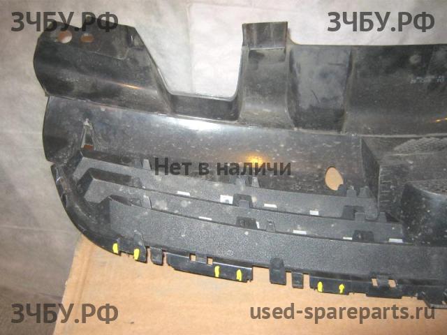 Opel Zafira B Решетка радиатора