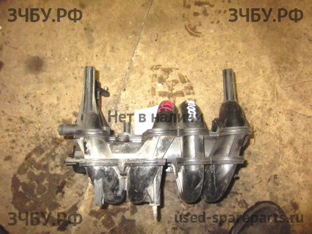 Renault Clio 2/Simbol 1 Коллектор впускной
