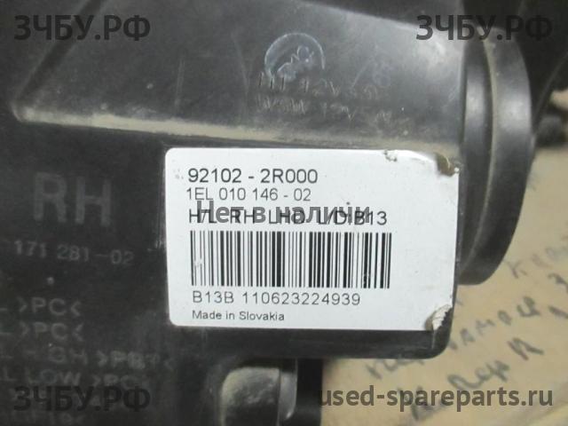Hyundai i30 (1) [FD] Фара правая