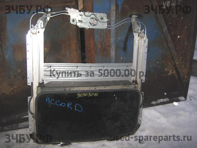 Honda Accord 7 Люк в сборе