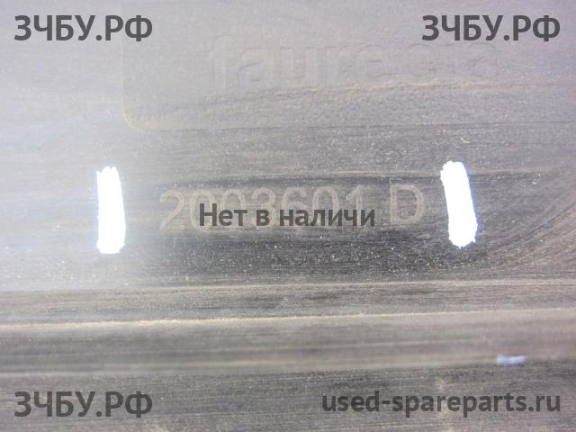Renault Sandero 1 Бампер передний