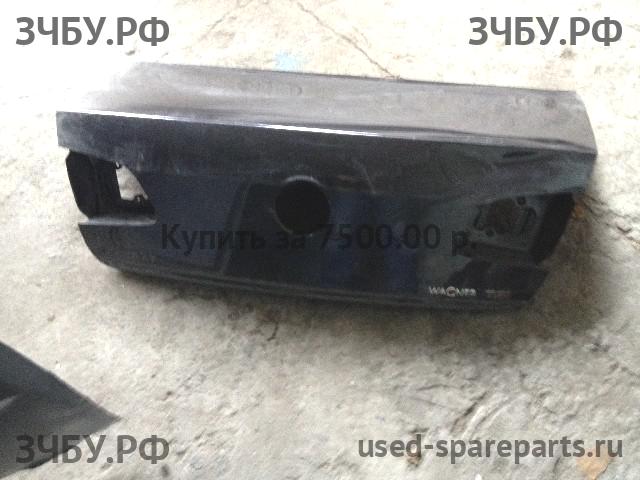 Volkswagen Passat B7 Крышка багажника