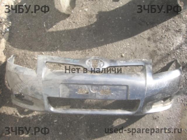 Toyota Corolla Verso 2 Бампер передний