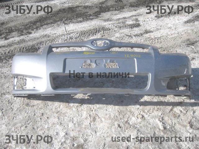 Toyota Corolla Verso 2 Бампер передний