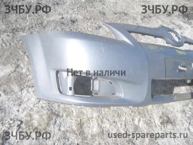 Toyota Corolla Verso 2 Бампер передний