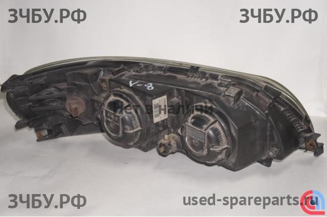 Volvo V70 (2) Фара левая