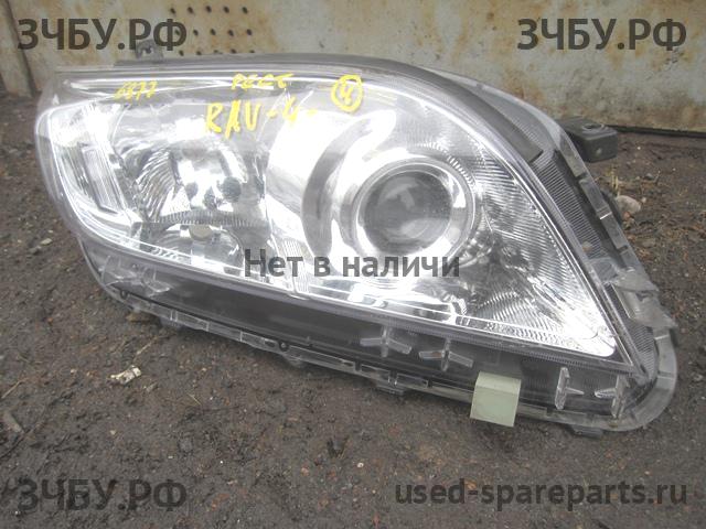 Toyota RAV 4 (3) Фара правая