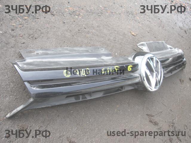 Volkswagen Golf 6 Решетка радиатора