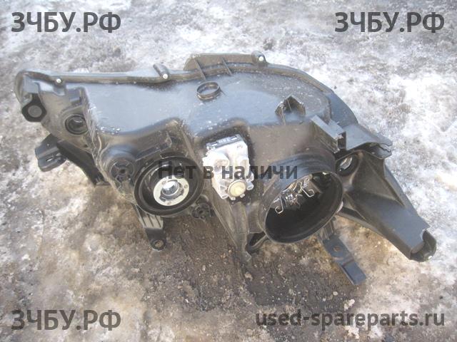 Toyota Camry 7 (V50) Фара левая